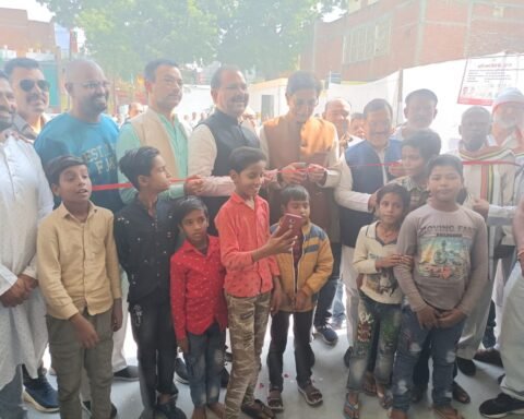 झांसी -ललिपुर संसदीय क्षेत्र से सांसद अनुराग शर्मा