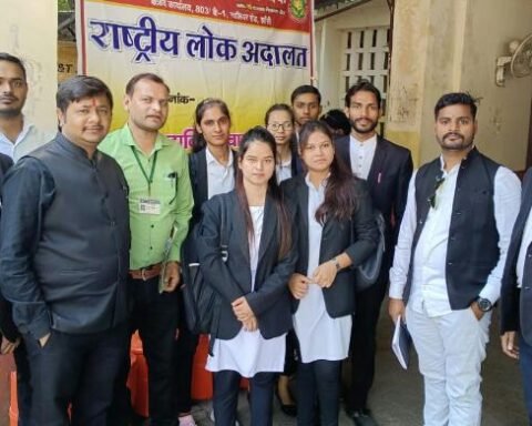 झांसी 12 नवंबर । वीरांगना नगरी झांसी में बुन्देलखण्ड महाविद्यालय के विधि विभाग में शनिवार को  “ महिलाओं के सम्पत्ति में अधिकार”