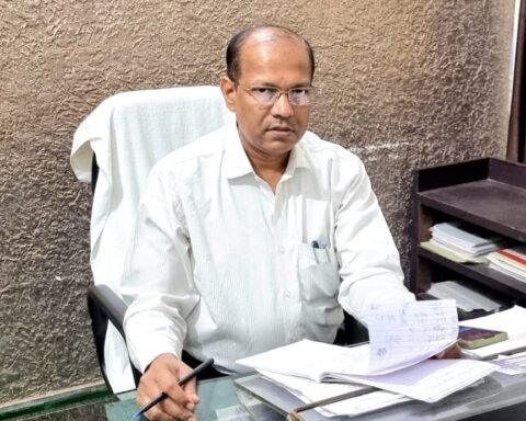 खाद विक्रेता दुकानदार लाइसेंस निलंबित