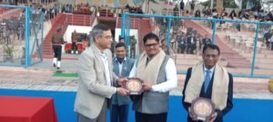 भारतीय सेना 11 और बीएसएफ के बीच एक मैत्री हॉकी मैच