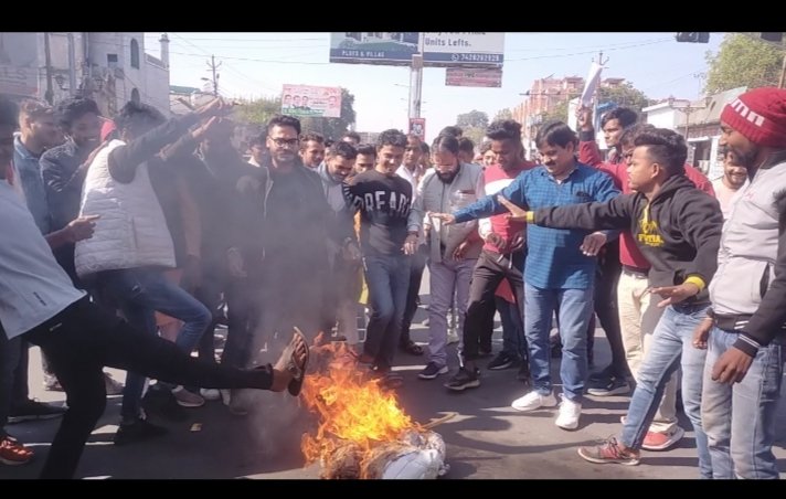 शाहरुख़ खान की फिल्म “पठान”