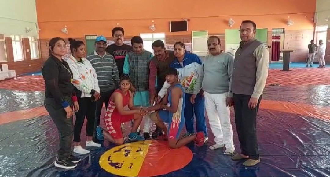 जी -20 प्रदेश स्तरीय जूनियर बालिका कुश्ती प्रतियोगिता