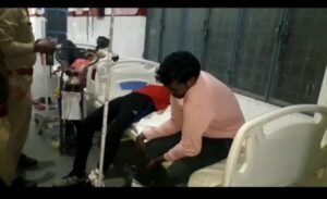 मुठभेड़ में दो बदमाश गिरफतार