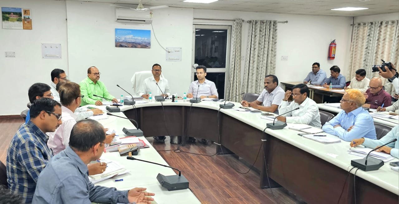 कोरोना से निपटने को प्रशासन के गंभीर प्रयास