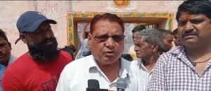 मंदिर के पास देसी शराब का ठेका