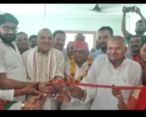 समाजवादी पार्टी मेयर उम्मीदवार