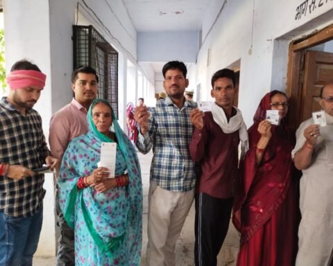 निकाय चुनाव मतदान