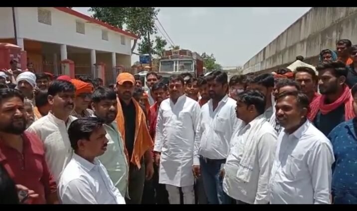 बबीना विधायक राजीव सिंह पारीछा