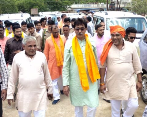 सांसद अनुराग शर्मा