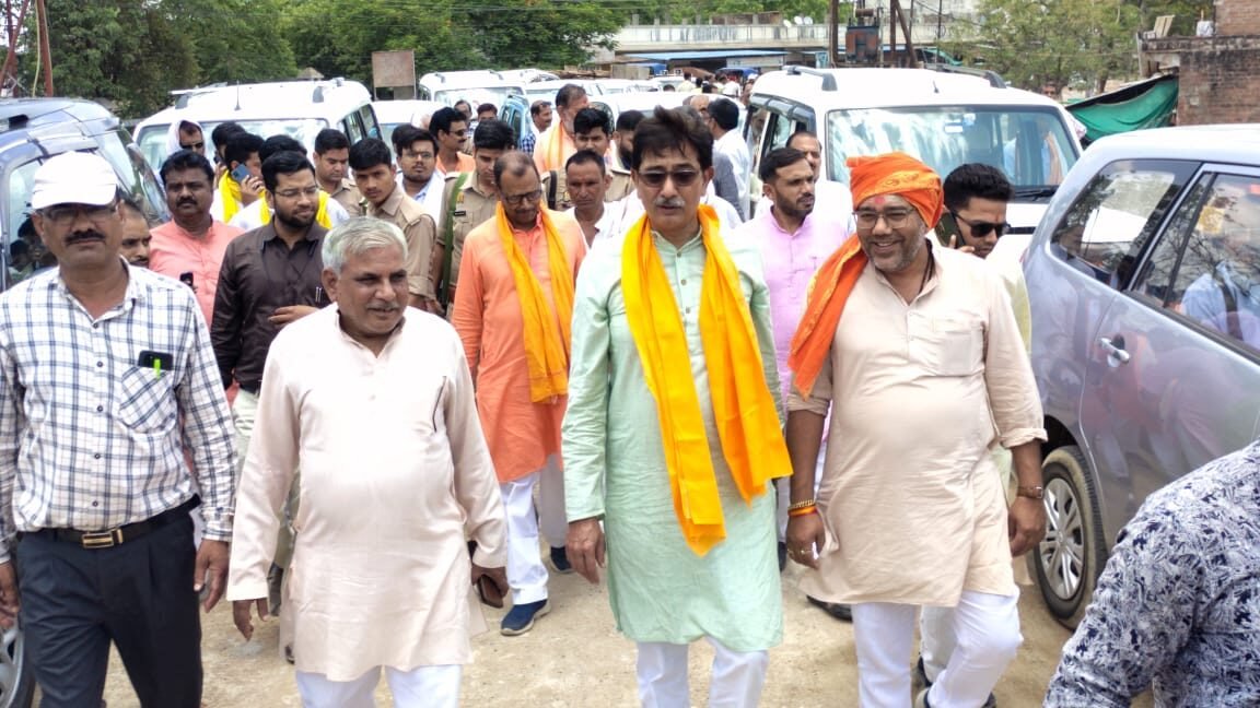 सांसद अनुराग शर्मा