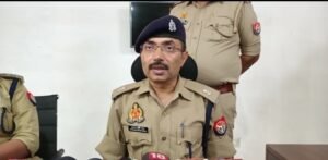 चोर गिरफ्तार 