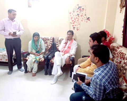 सांसद अनुराग शर्मा