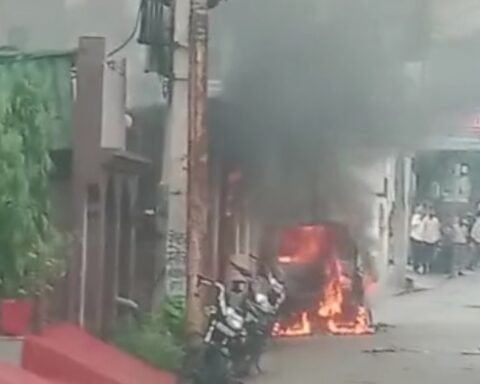 एंबुलेंस बनी आग का गोला