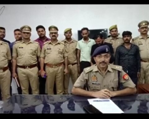 चोर सलाखों के पीछे
