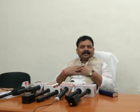 झांसी में राजस्व चोरी मामले