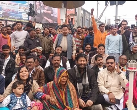 ग्रासलैंड कर्मचारियों का प्रदर्शन