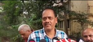 पोस्टमार्टम हाउस में शवों को नोंच रहे जानवर