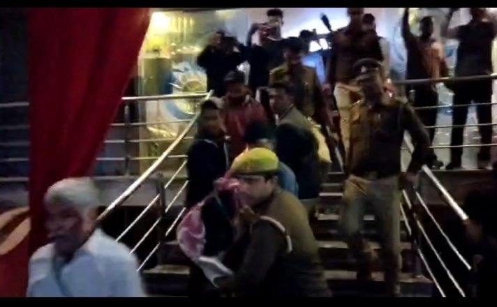 होटल के कमरे में मिला युवक का शव