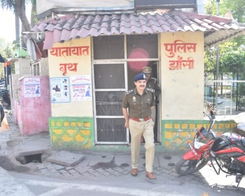 डीआईजी झांसी रेंज कलानिधि नैथानी