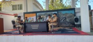पुलिस बल रवाना
