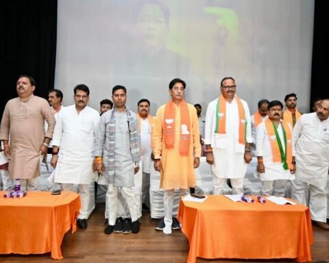 उपमुख्यमंत्री बृजेश पाठक