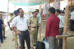 पोलिंग पार्टियों का जायजा