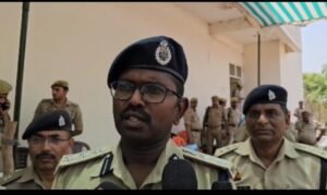 पोलिंग पार्टियों का जायजा