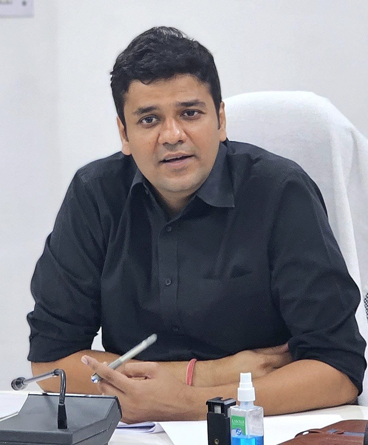 जिलाधिकारी ने दी चेतावनी