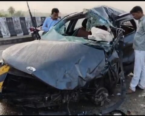 सड़क हादसे में दंपती की मौत