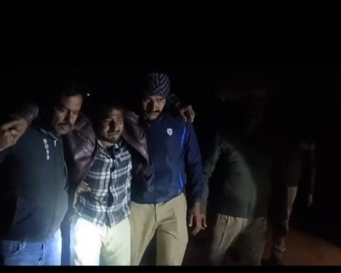 इनामी बदमाश मुठभेड़ में गिरफ्तार