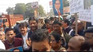 पैदल मार्च