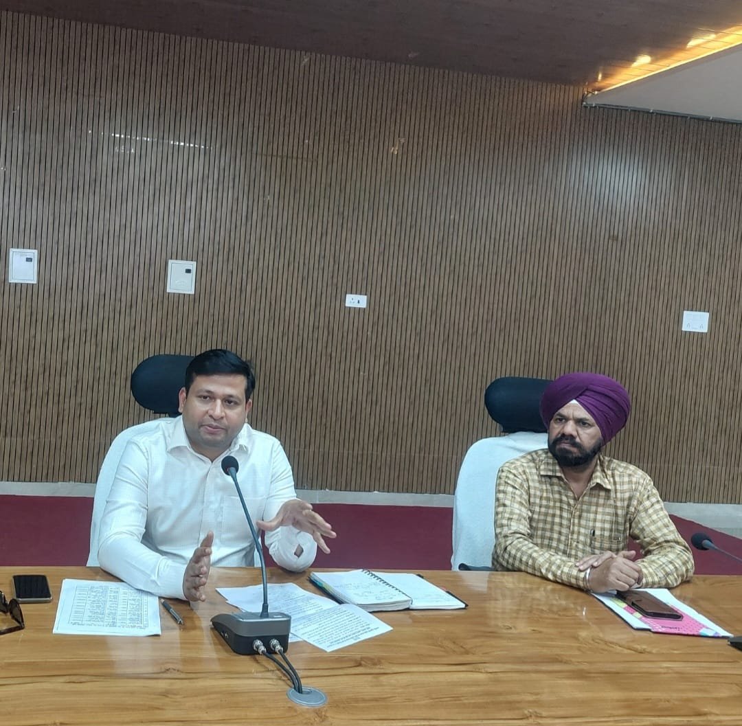 योगी युवा उद्यमियों से मुलाकात