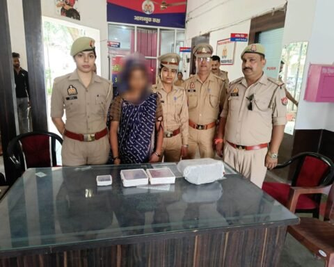 महिला चोर गिरफ्तार