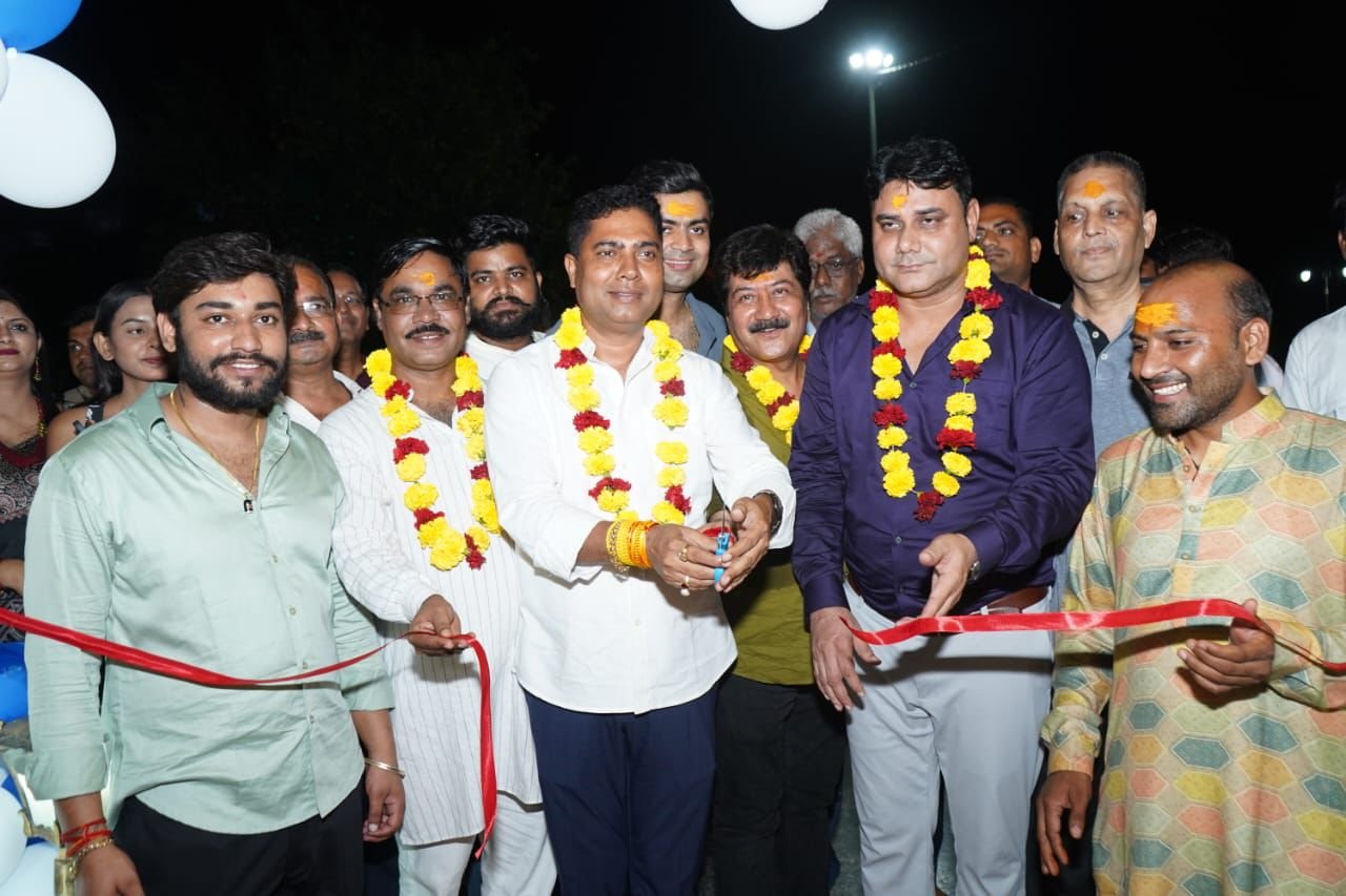 भुक्कड़ @ नुक्कड़ रेस्टोरेंट