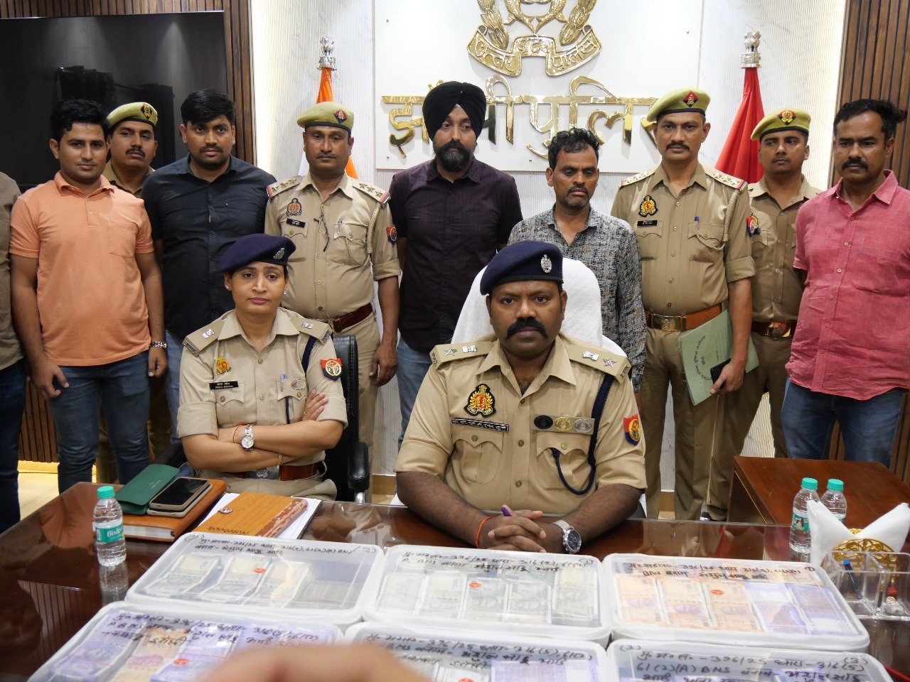 भगोड़ा कलेक्शन मुठभेड़ में गिरफ्तार