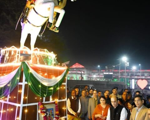 वीरांगना लक्ष्मीबाई झांसी स्टेशन