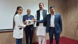 झांसी के विधायक सदर रवि शर्मा