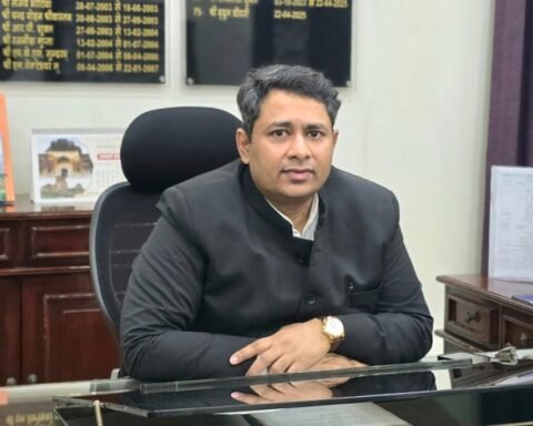 जिला निर्वाचन अधिकारी