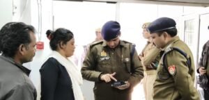 दिनदहाड़े युवक को मारा चाकू