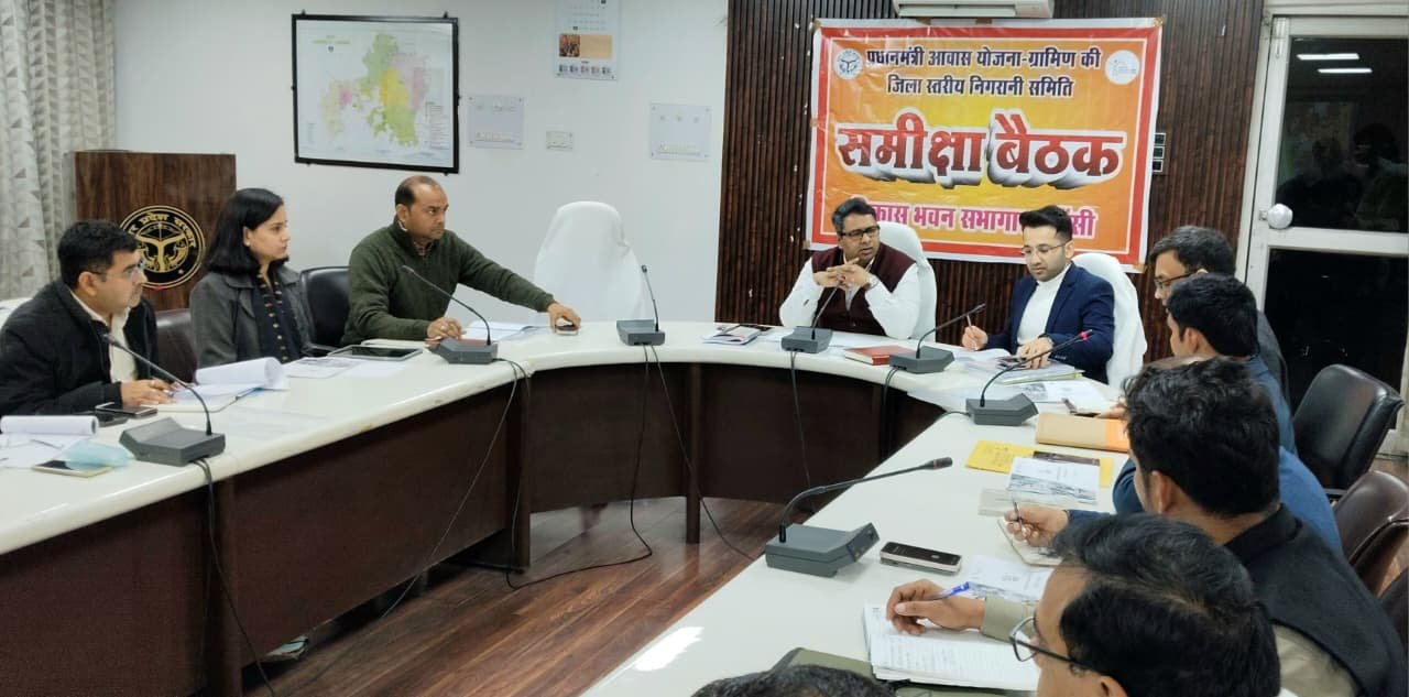 जिलाधिकारी मृदुल चौधरी