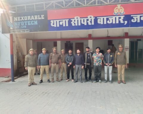 पांच युवाओं की गिरफ्तारी