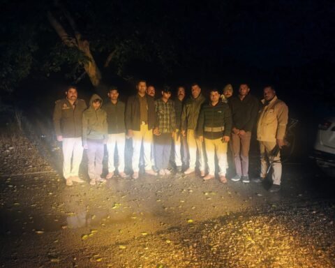 मुठभेड़ में गिरफ्तार किए तीन बदमाश