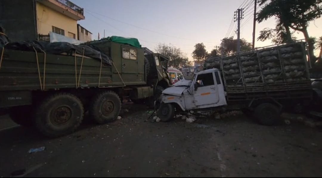 भीषण सड़क हादसे