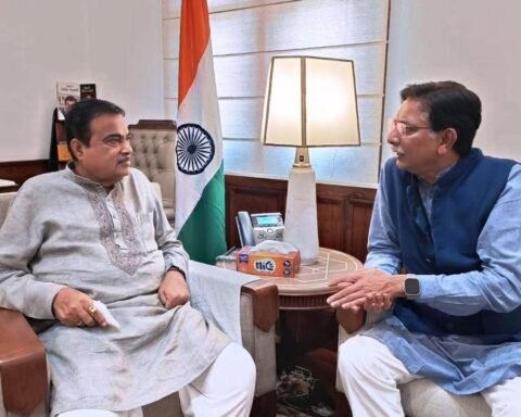 सांसद अनुराग शर्मा