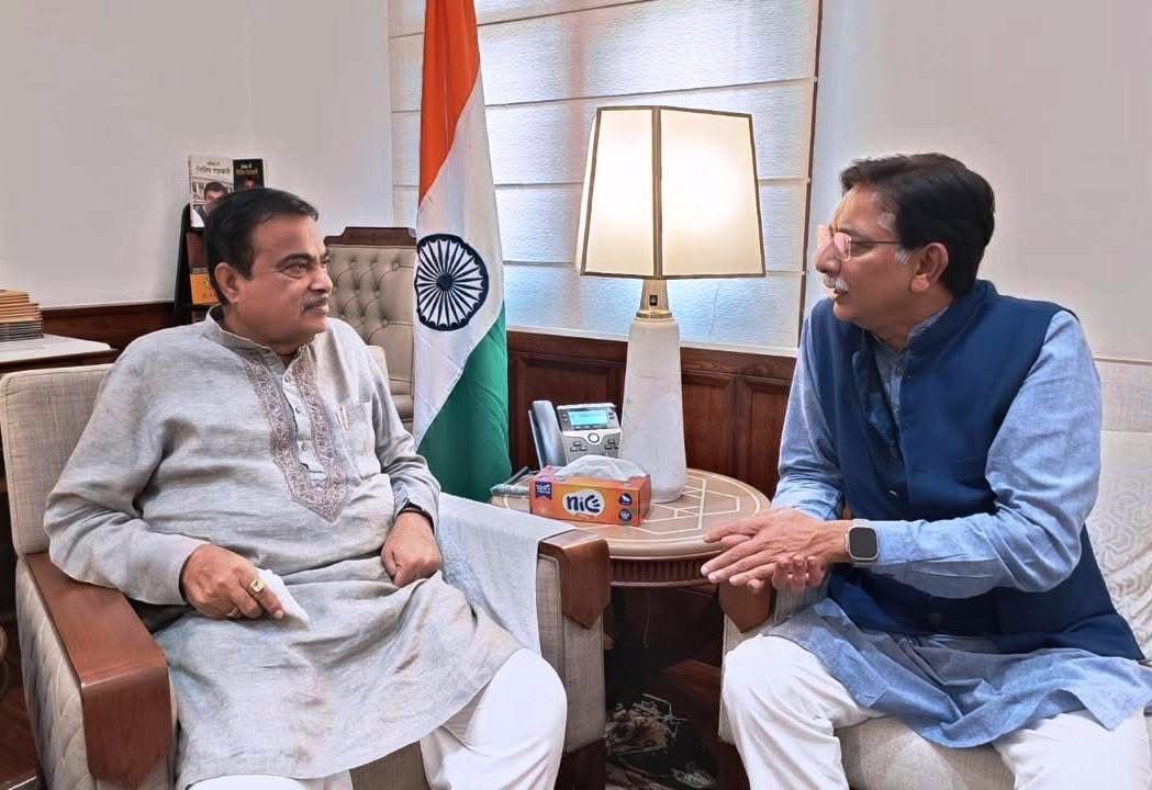 सांसद अनुराग शर्मा