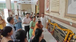 आंगनबाड़ी सहायिकाओं को बांटे गए नियुक्त पत्र