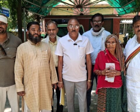 बीड़ी मजदूर को 85 हजार का जलकर बिल