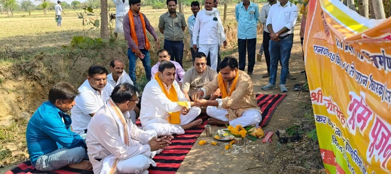 बबीना विधायक राजीव सिंह