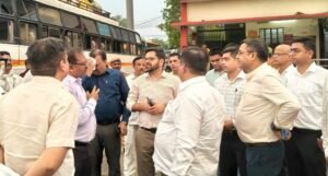  डीएम ने औचक निरीक्षण कर देखीं व्यवस्थाएं
