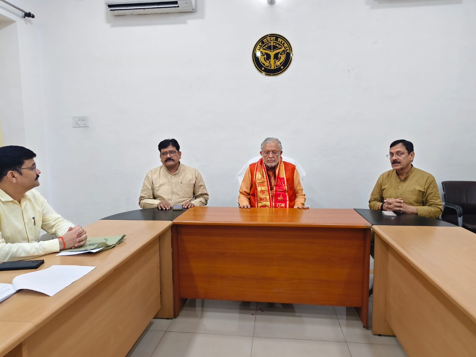 वित्त एवं संसदीय कार्य मंत्री सुरेश खन्ना